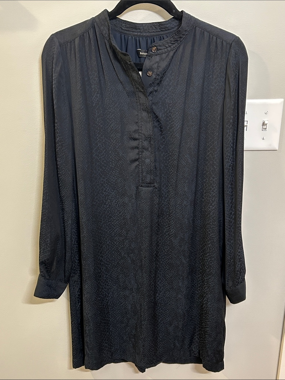 Banana Republic Dress in Black NWT